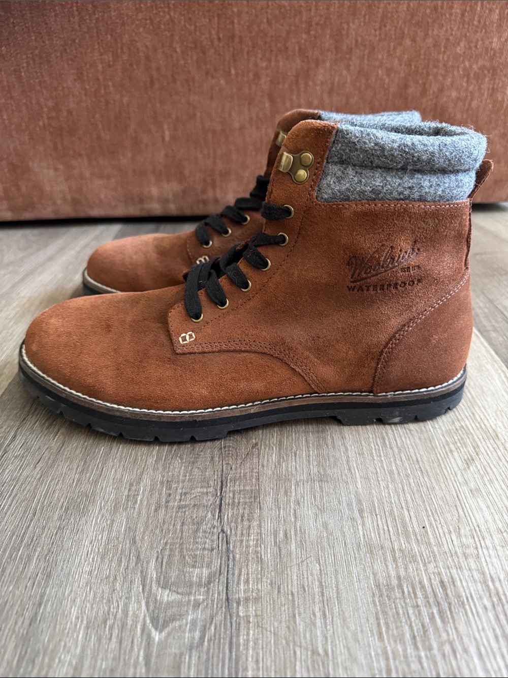 Woolrich Men's Rust Brown Suede Ankle Boots with Gray Collar